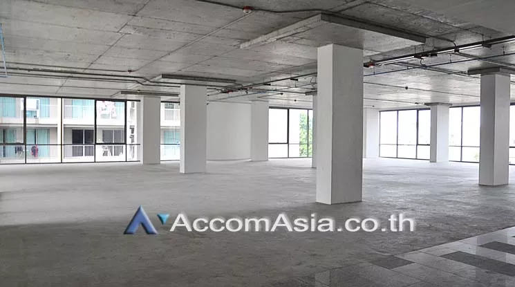  Office space For Rent in Sukhumvit, Bangkok  near BTS Punnawithi (AA15172)